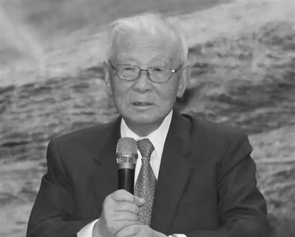 辉煌优配 台湾统派精神领袖许历农，清晨去世